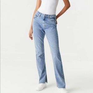 Refuge Charlotte Russe high rise split hem leg jeans 5 26” NEW